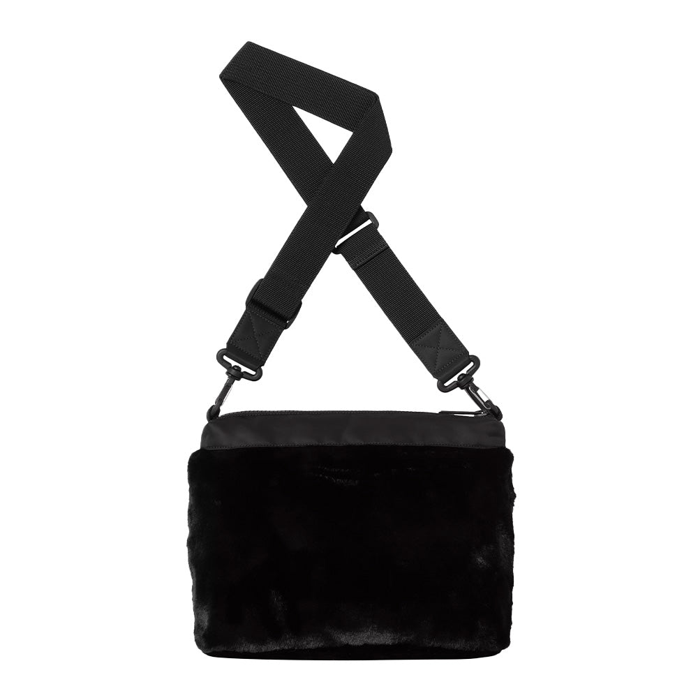 Carhartt-Wip-Olney-Bag-Woman1.jpg