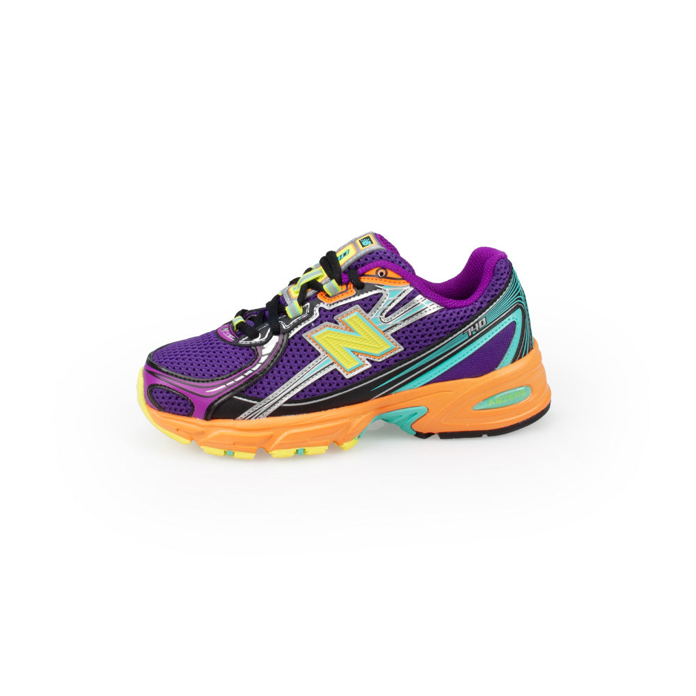 New Balance 740MC2