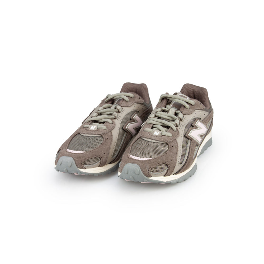 New Balance 204L