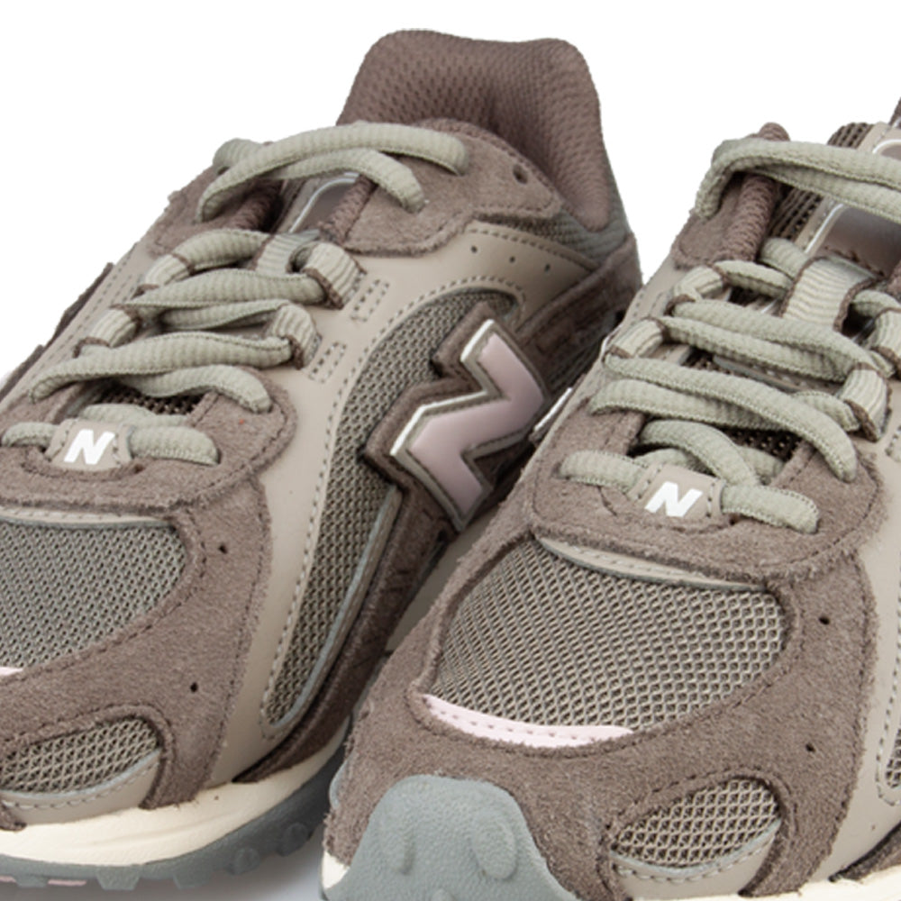 New Balance 204L
