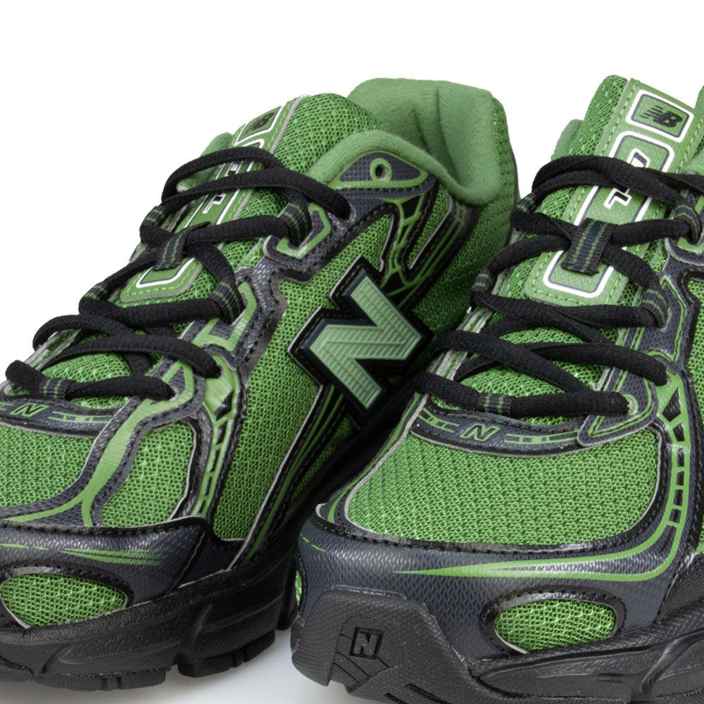 New Balance 740