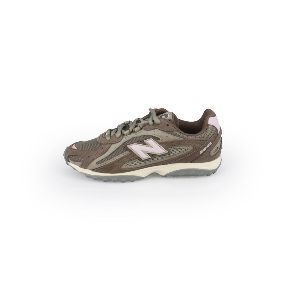 New Balance 204L