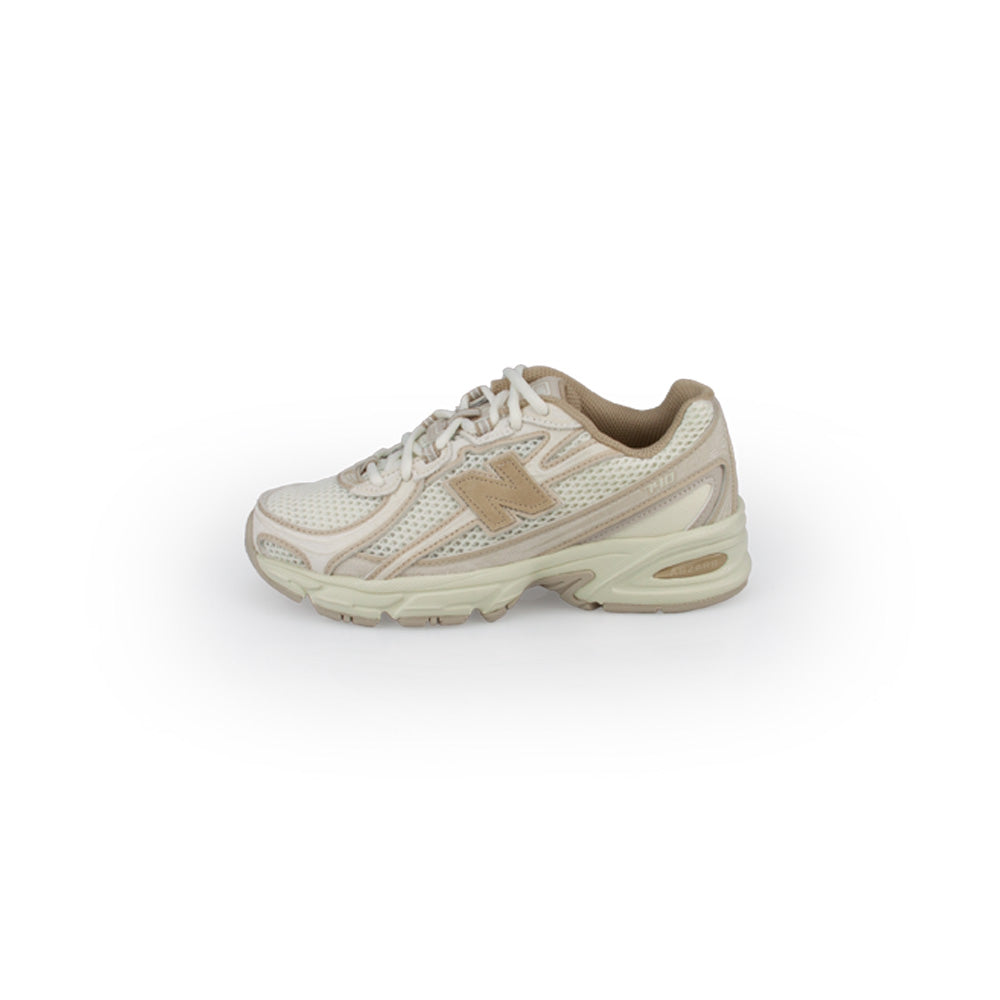 New Balance 740