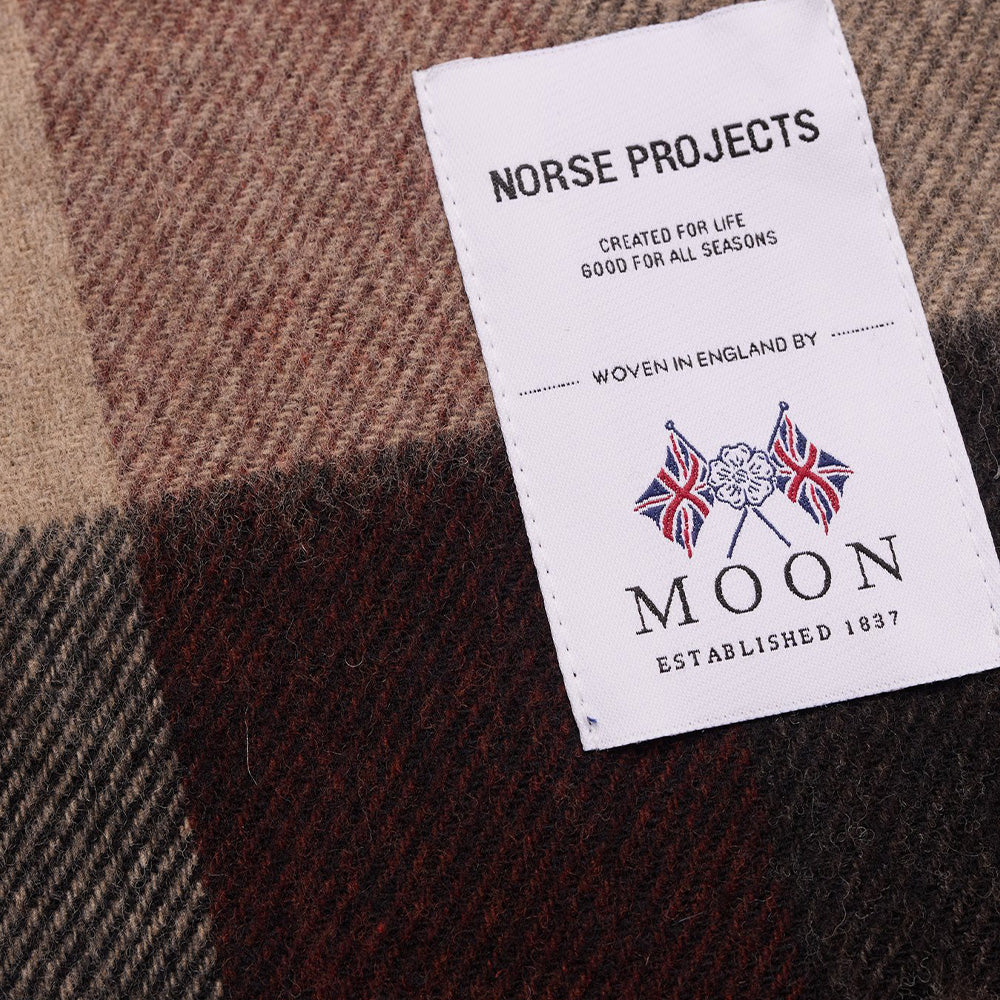 Norse-Projects-Moon-Lambswool-Checked-Scarf-Espresso-N83-0022-01_e36c9103-256a-4327-b8ad-d25e7c1b1681.jpg