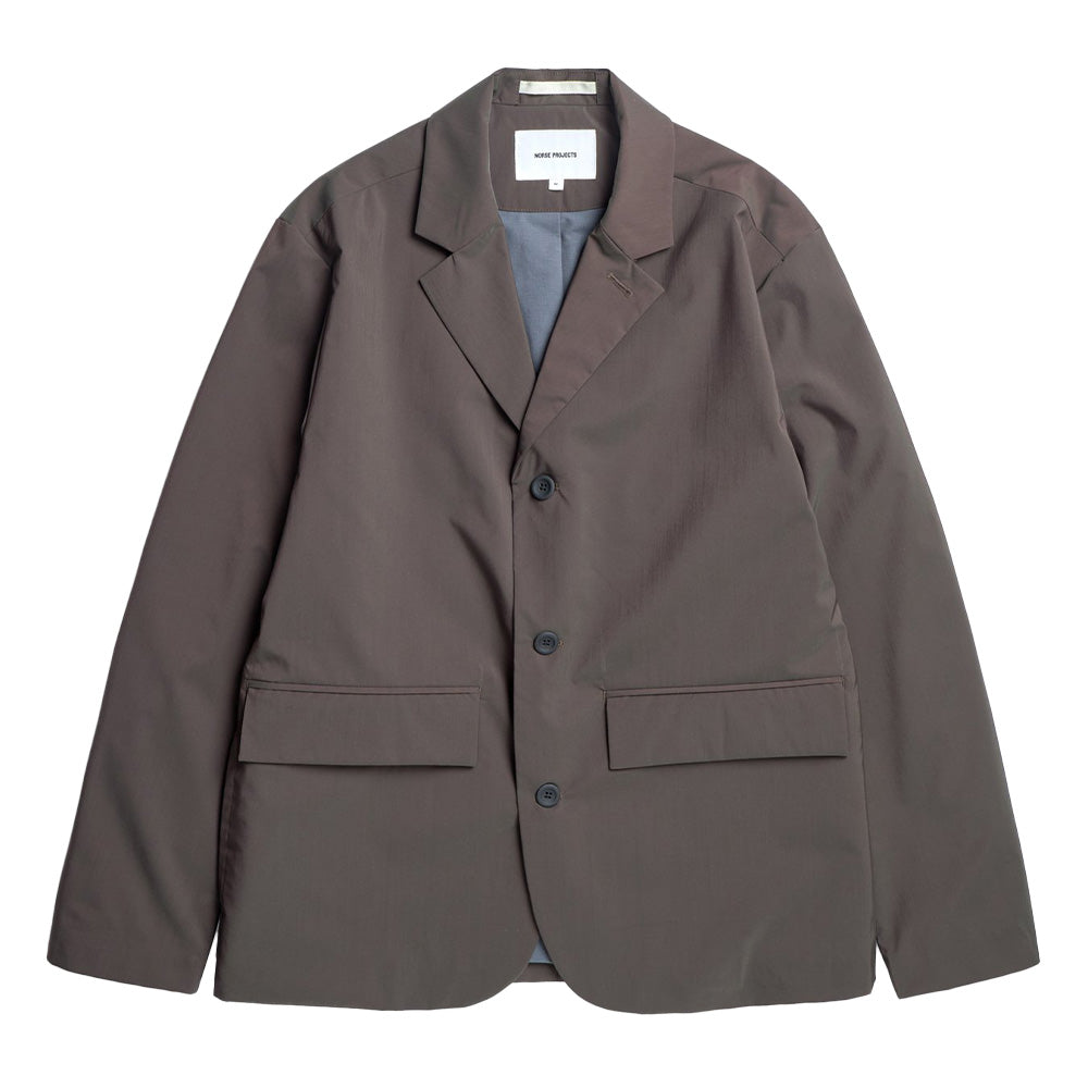 Norse-Projects-Nilas-Alpinix-Smart-Merino-Jacket-Sealbrown-N50-0287_81100c47-355d-4422-a712-e87f185bd7a6.jpg